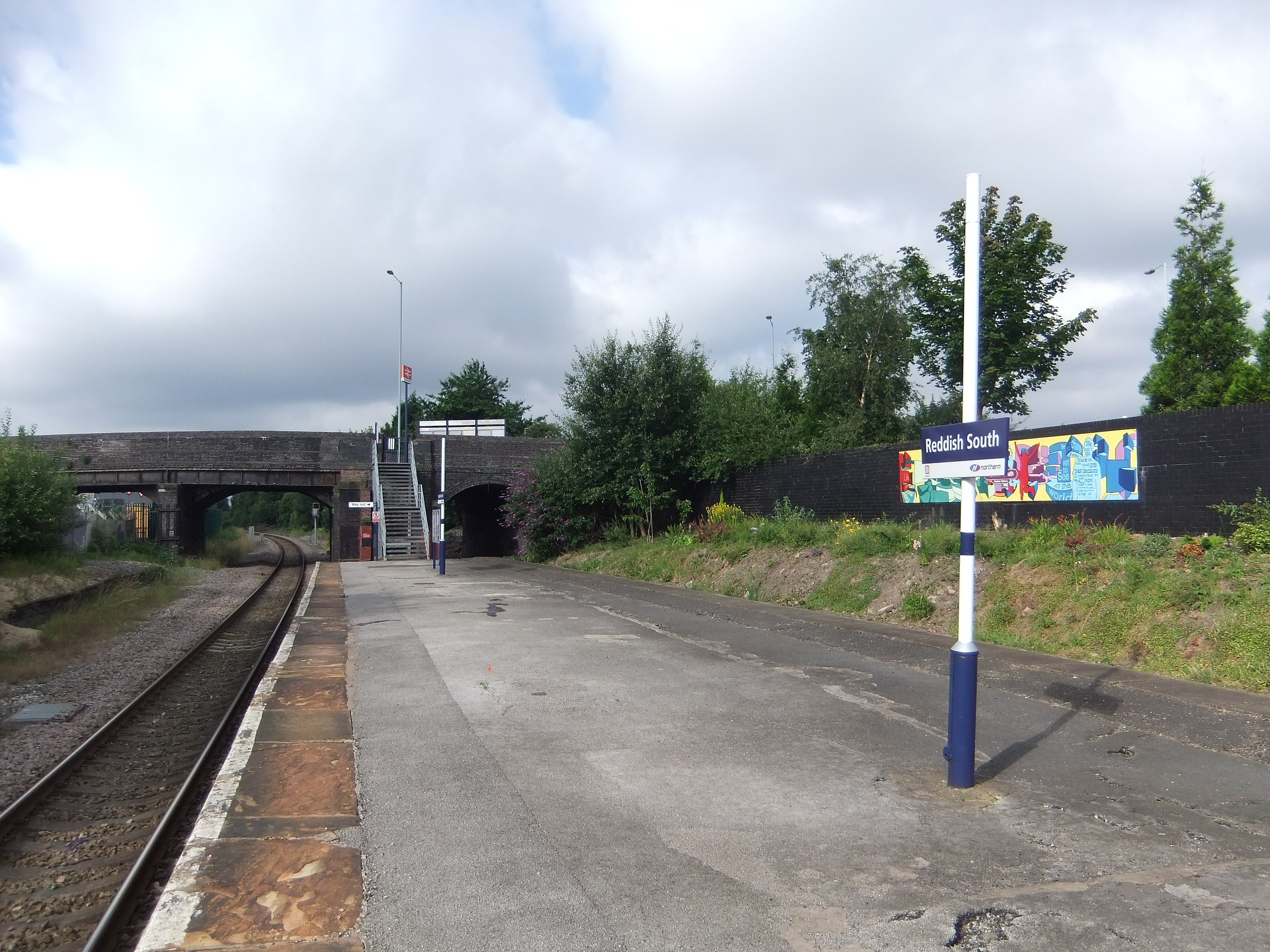 Reddish South railway station. Image: Rept0n1x via Wikipedia - CC-BY-SA-3.0,2.5,2.0,1.0